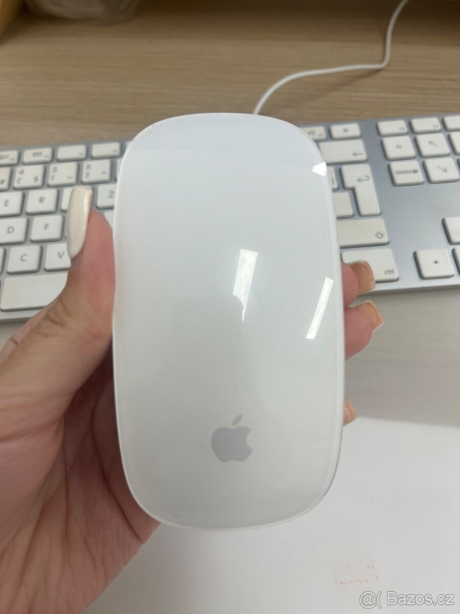 Apple Magic Mouse 2 A1657 Vícedotyková laserová myš bílá