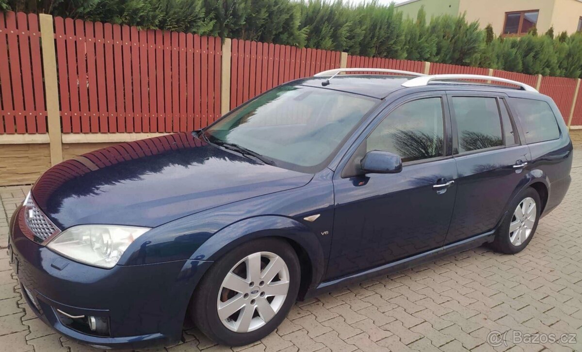 Ford Mondeo 3.0 V6 150kW najeto pouze 148 000km