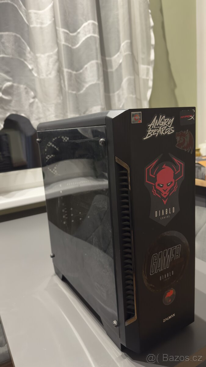 💻 Herní počítač + monitor + klávesnice