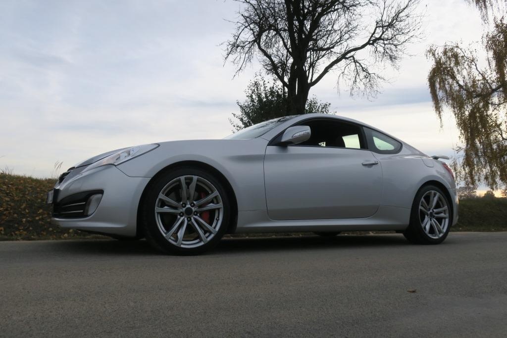 Hyundai Genesis Coupe 3.8