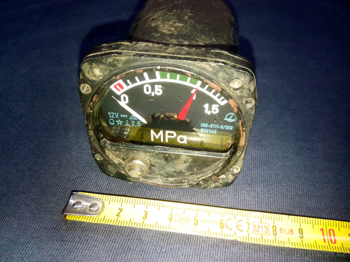 Měřící přístroj - tlakoměr - PLATÍ do SMAZÁNÍ