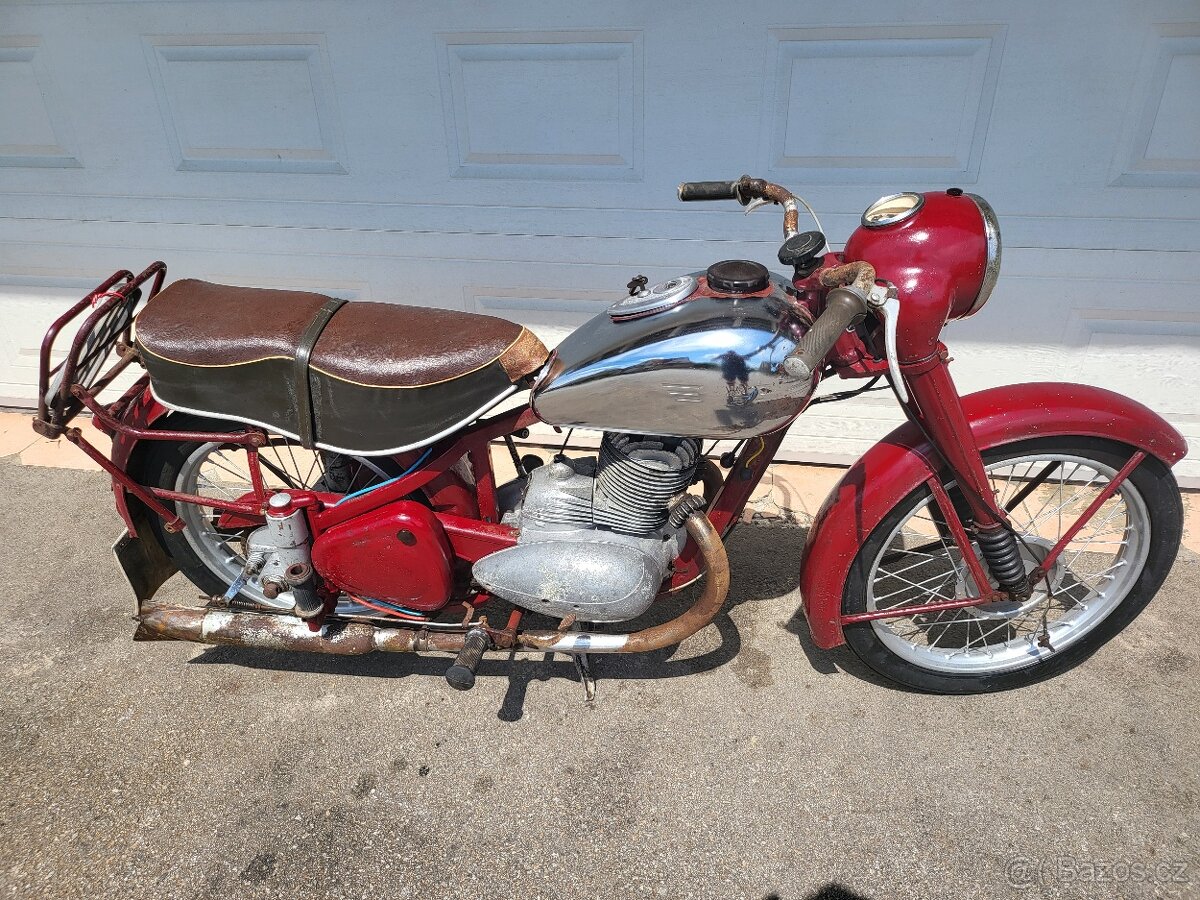 Prodám Jawa 11/250 pérak s TP