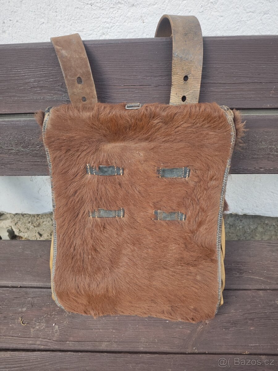 Vojenský batoh tele