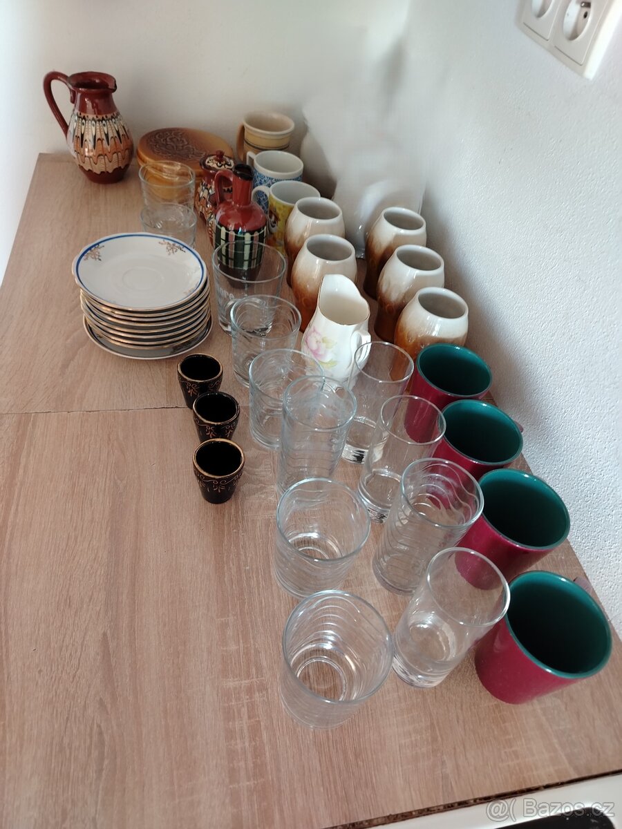 Sklo a porcelán mix