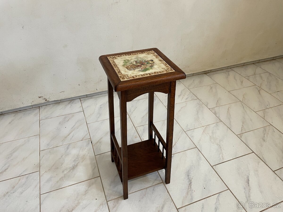 Starožitný Rustikální stolek