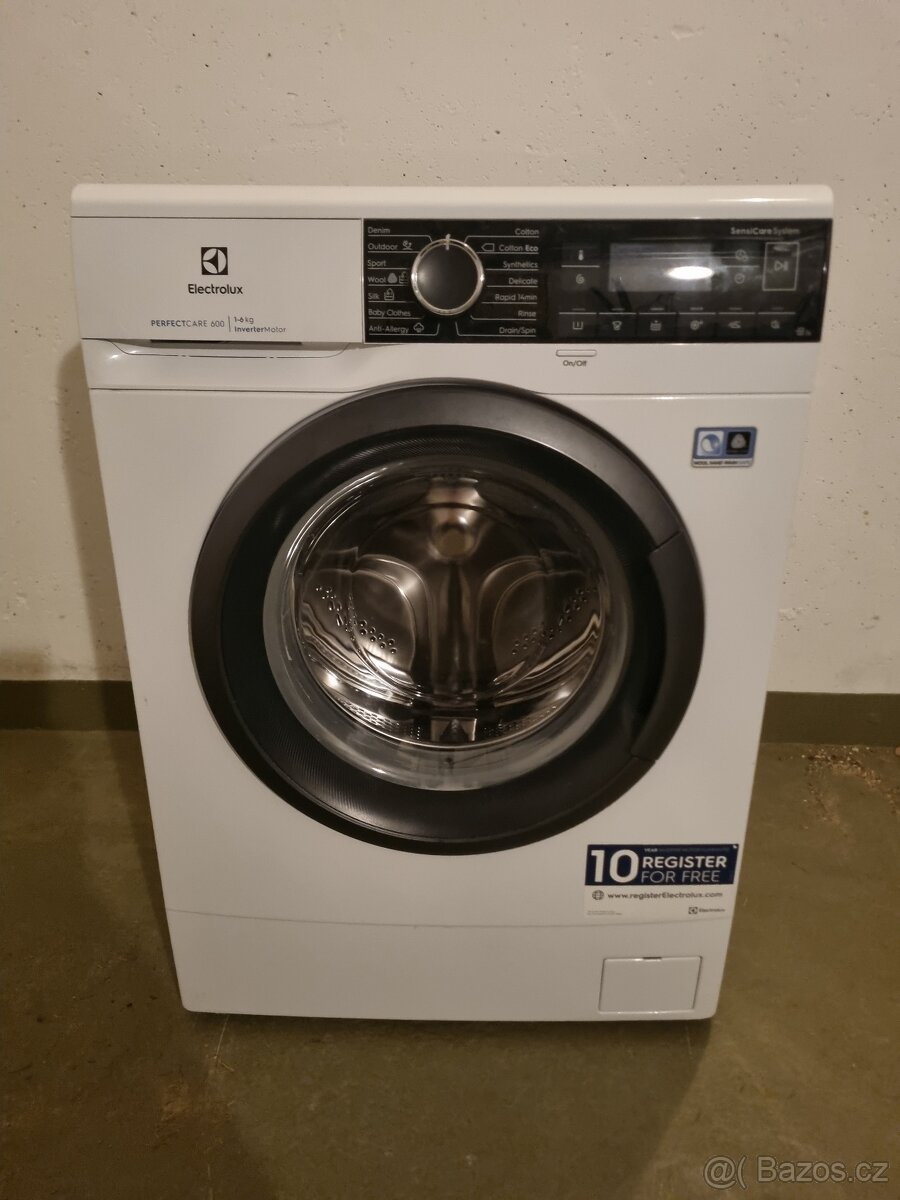 Electrolux PerfectCare 600 EW6S226SI - repase 2025
