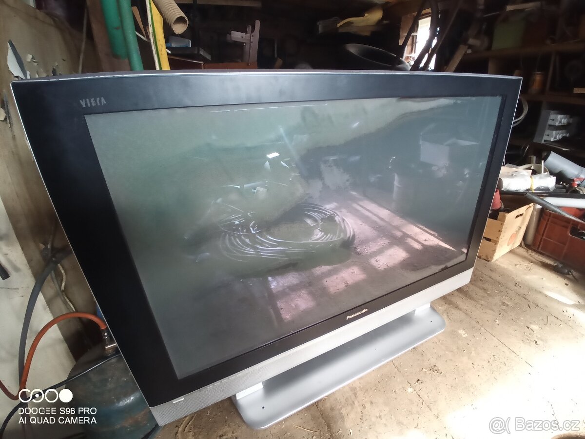 Panasonic Viera TH-42PA50E  + septobox