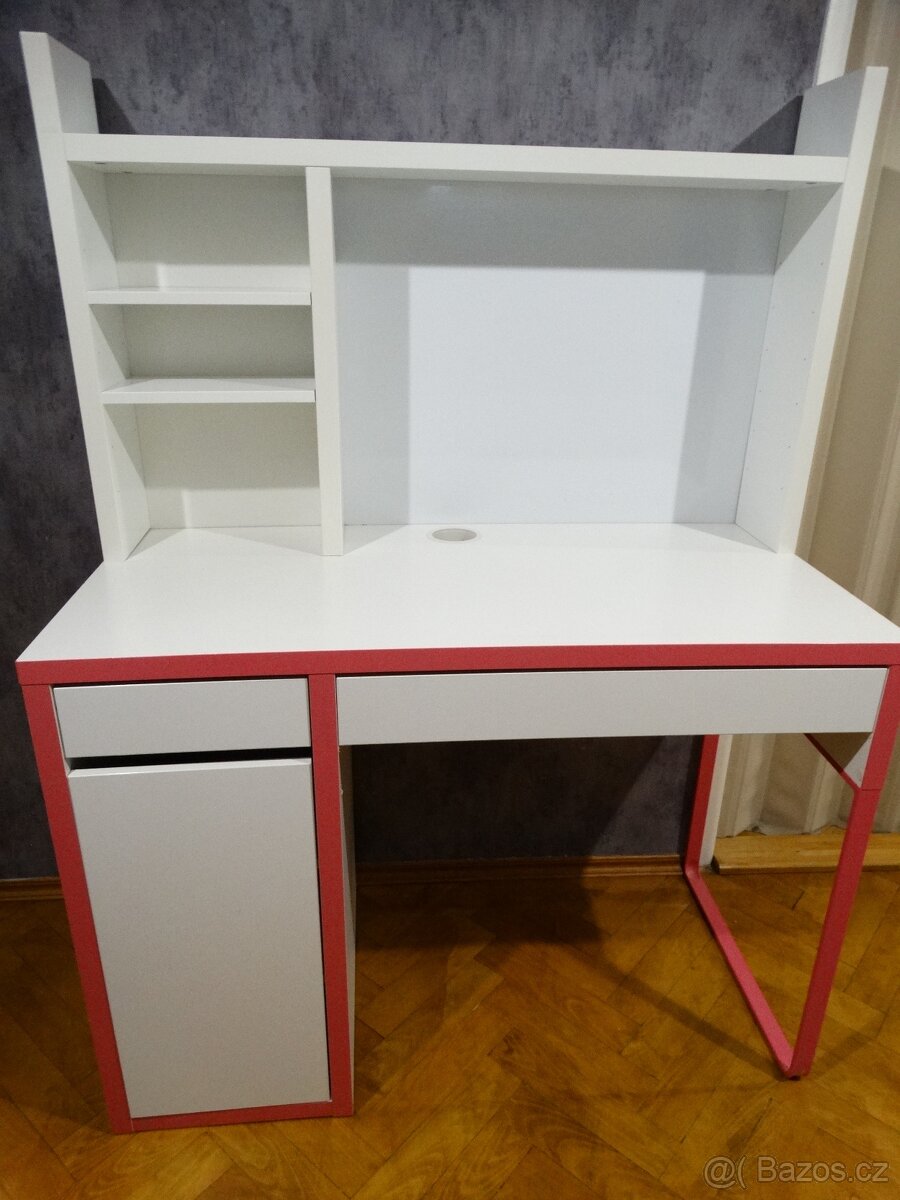 Dětský růžovo bílý psací stůl IKEA