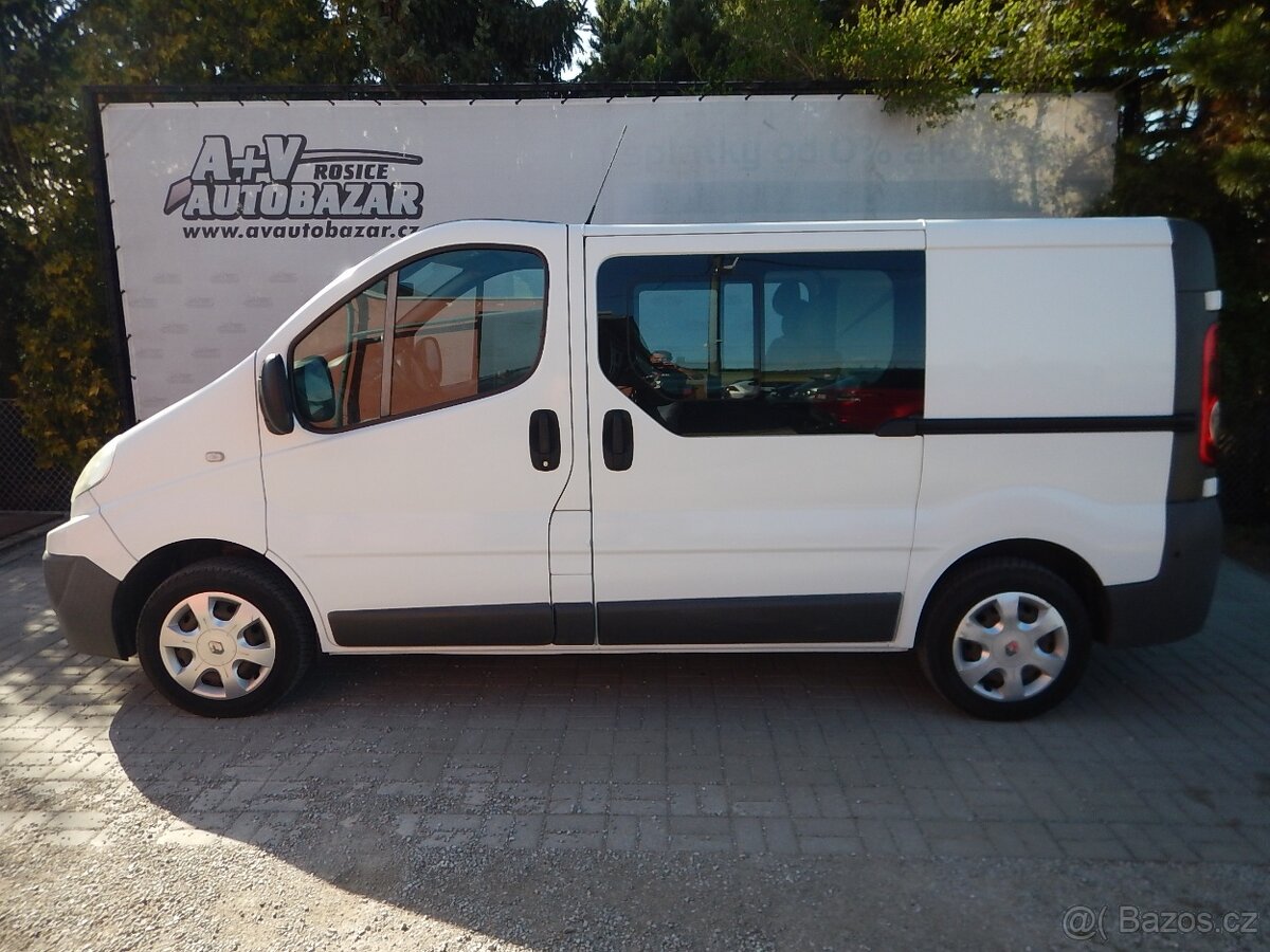 Trafic 2.0 dCi, KLIMA, 9 MÍST