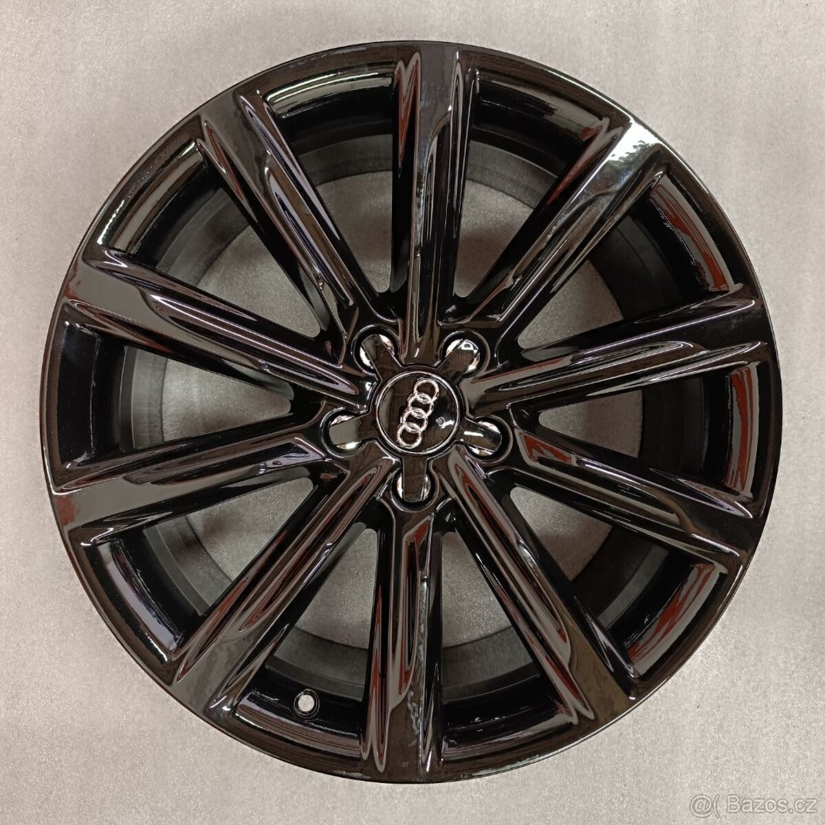 Originální alu kola na Audi A7 8Jx19'' , ET26