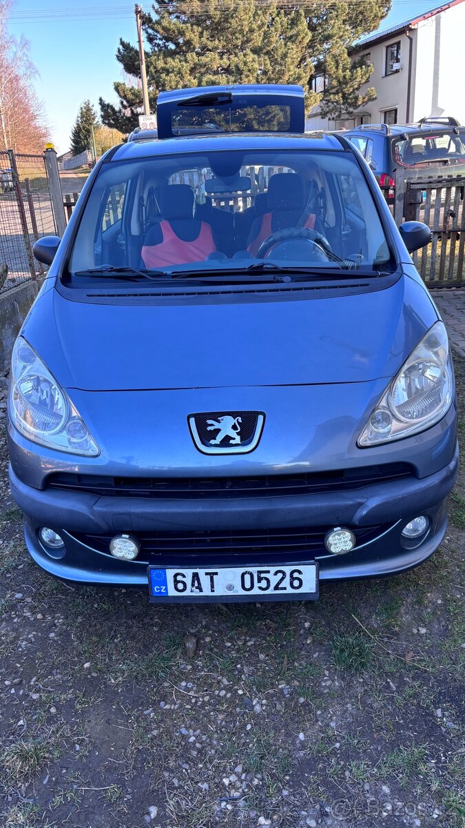 Peugeot 1007