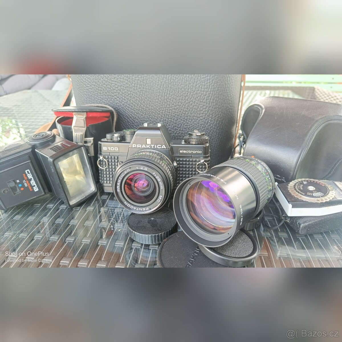 Praktica B100 s obj. MC Prakticar 2.8/28 mm a 2.8/135 mm
