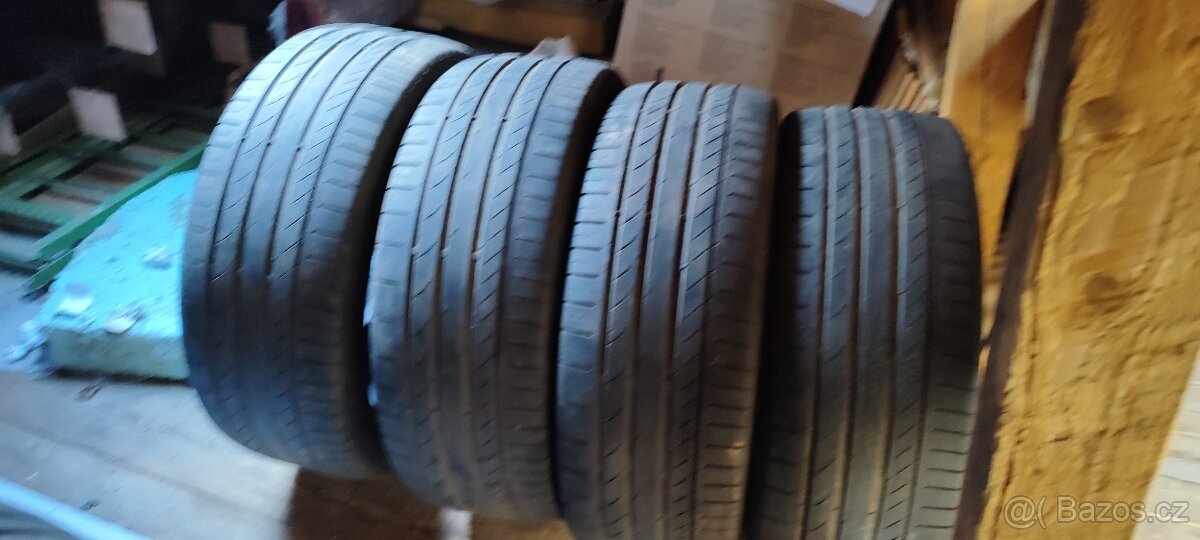 2 letní pneu 245/45 R 19 W Continental