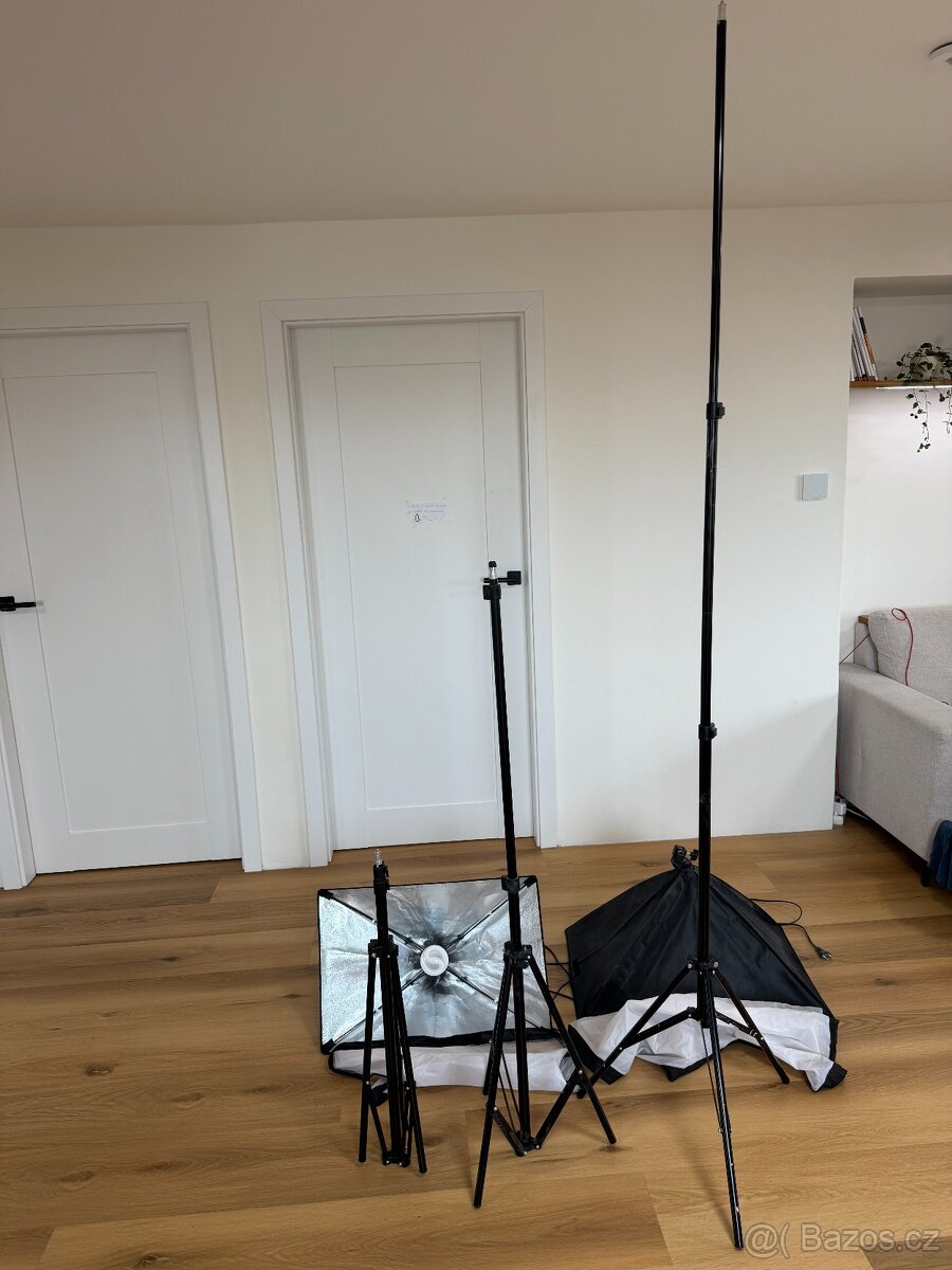Softbox + stativ se žárovkou
