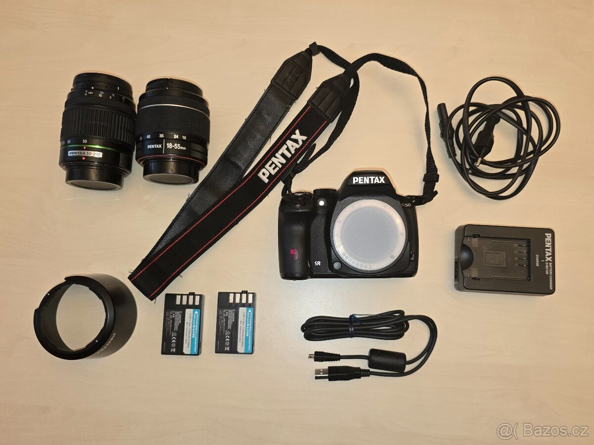 Pentax K-50 + objektivy + vybavení