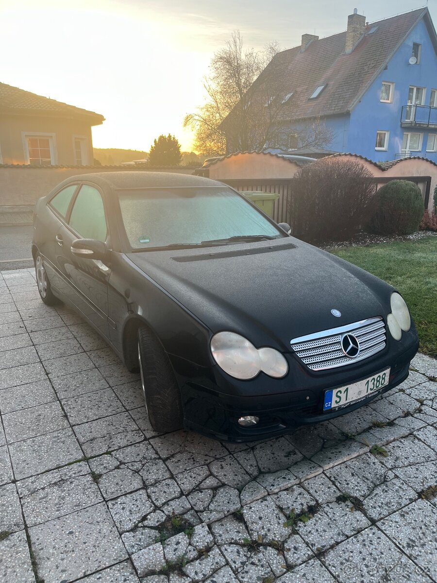 Mercedes benz C 200- coupe rv.2004 cdi
