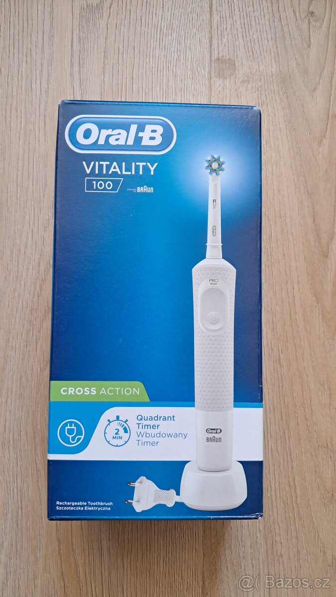 Elektrický zubní kartáček Oral-B Vitality 100 CrossAction