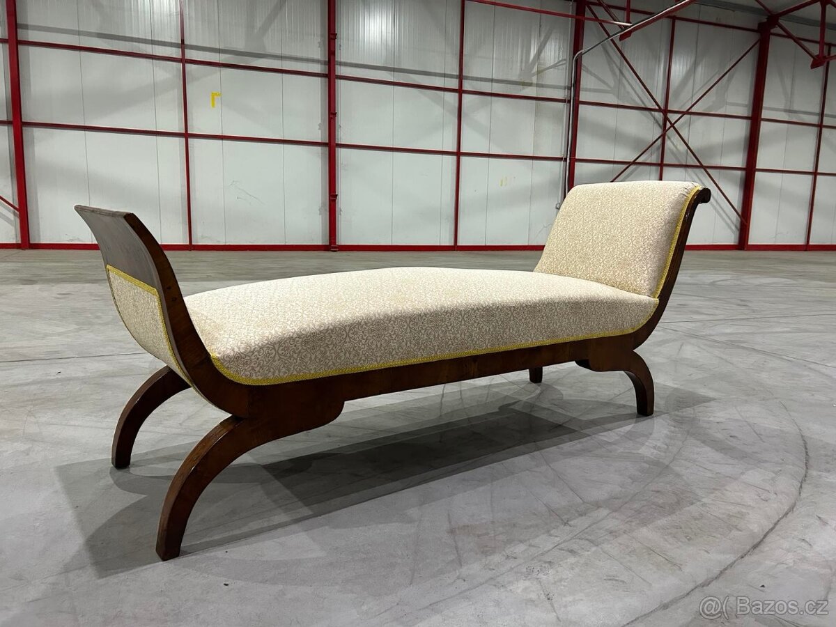 Biedermeier “LEŇOŠKA” sofa
