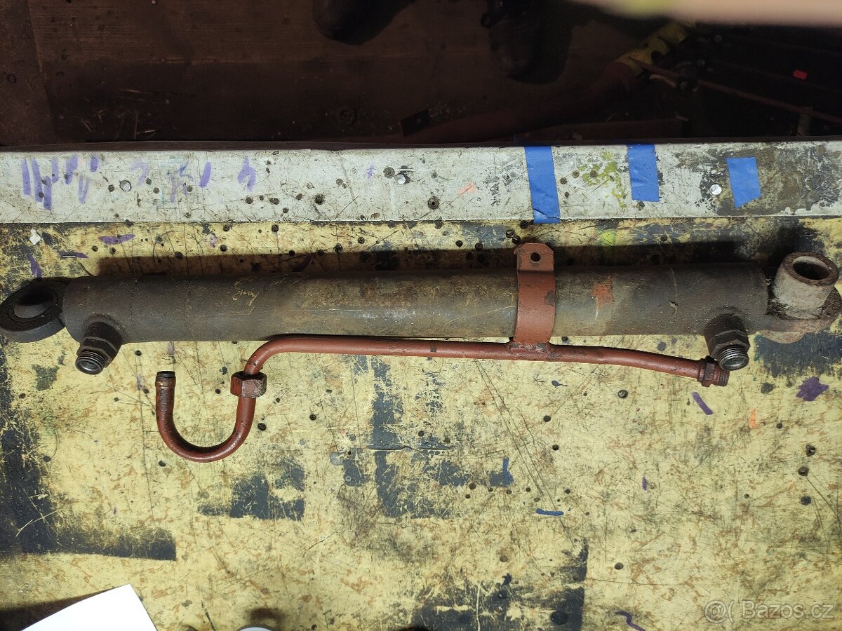 Prodám pístnici na obraceč sena OZ 4