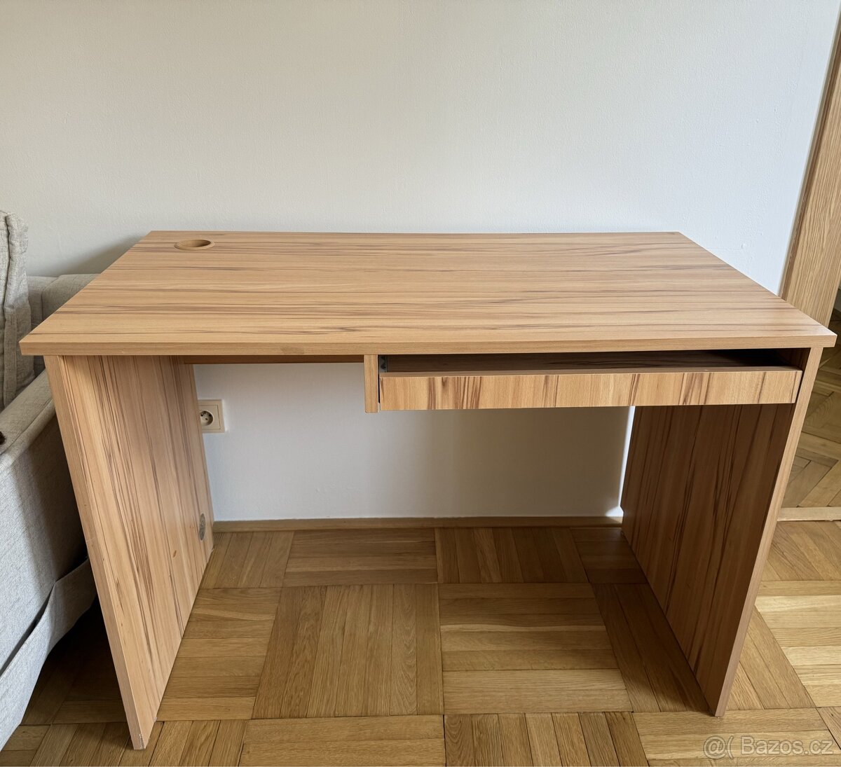 Stůl - pracovný, drevený