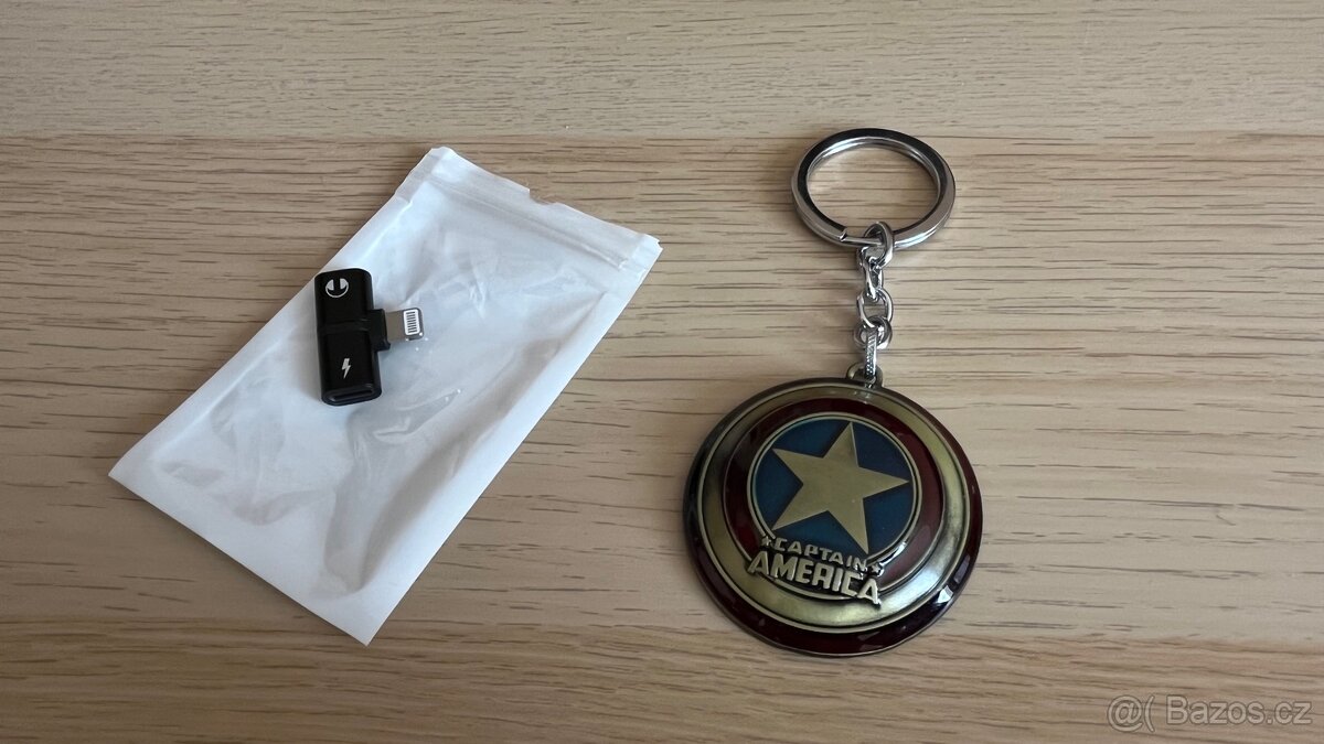Přívěsek Marvel Captain America + redukce USB C/lightning