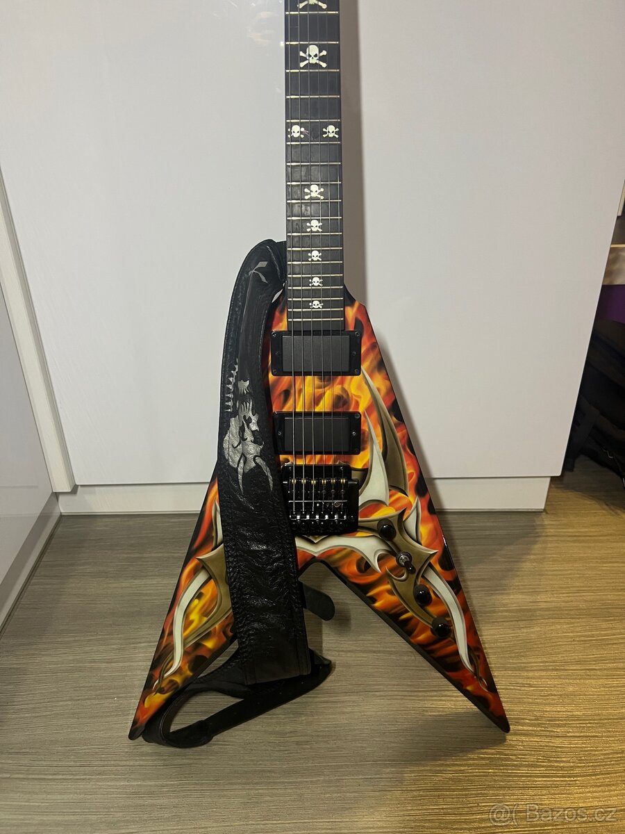 BC RICH Kerry King V2 Flame