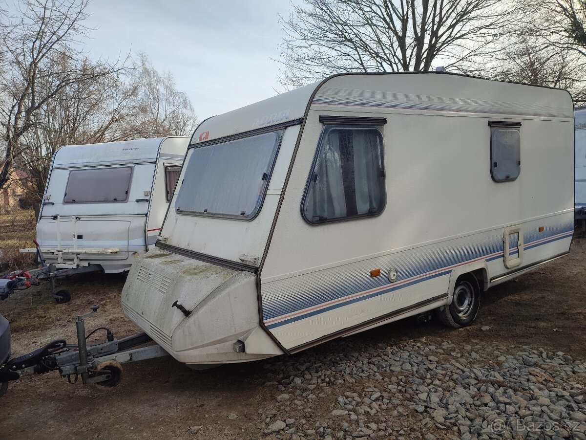 Adria, 100km/h, MOVER, předstan, 4 osoby, nová STK