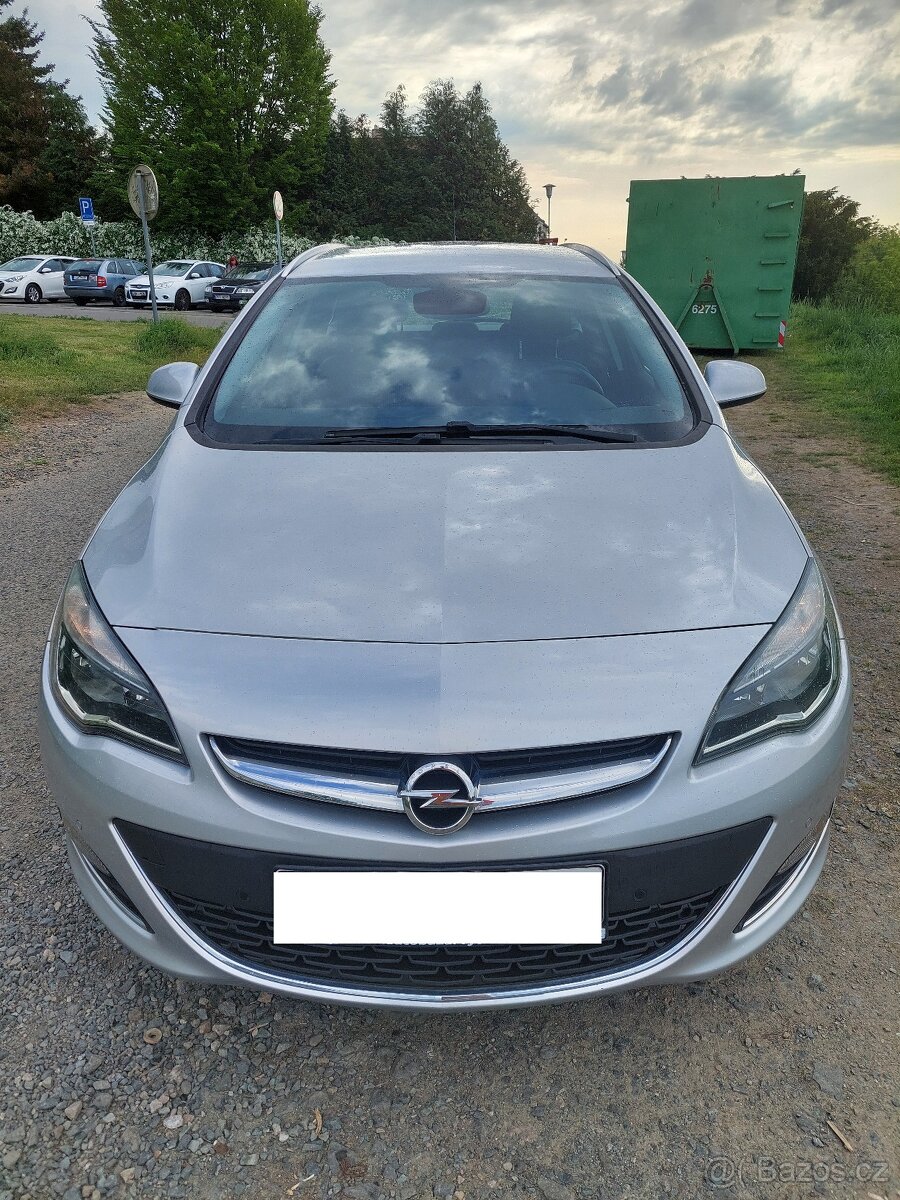 Opel Astra Sports Tourer 1.6 CDTI, 81 kW, 2015