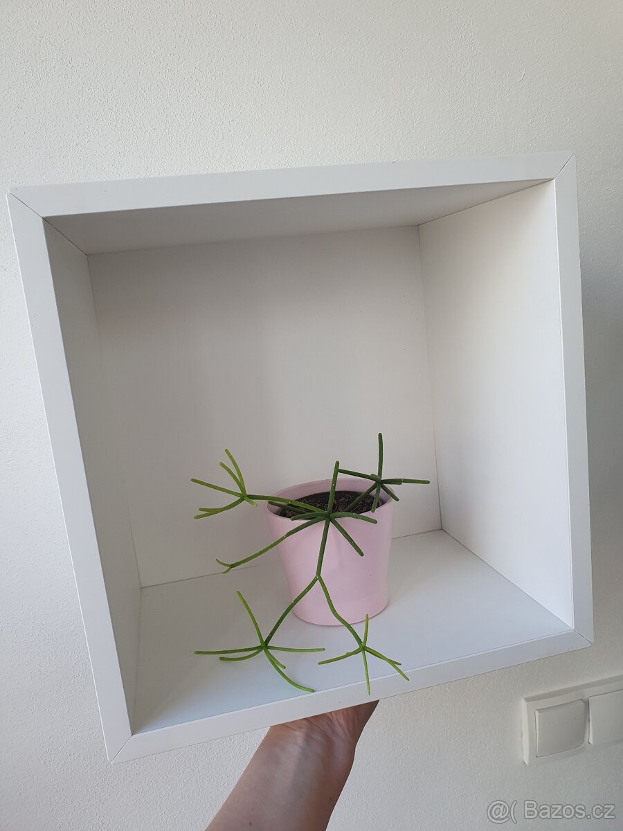 Skříňka Eket Ikea