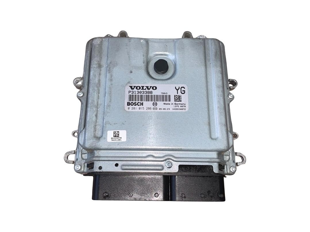 Řídící jednotka motoru D5244T14 P31303388 Volvo V70 2010