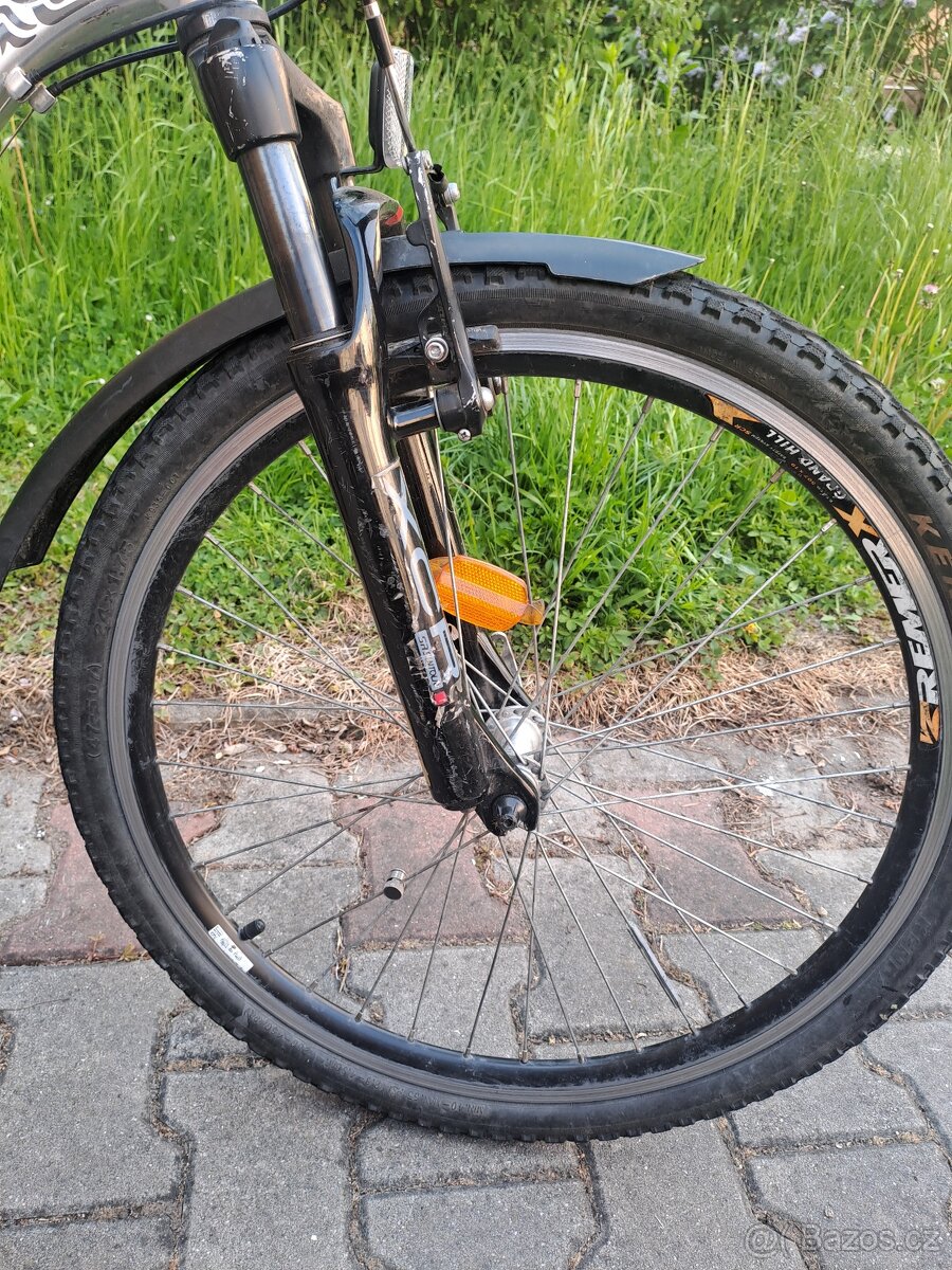 Kolo Apache velikost 24