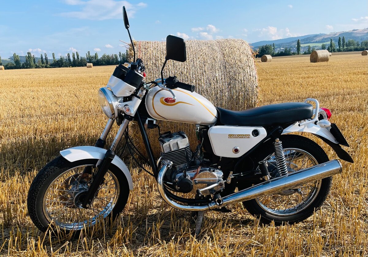 Jawa 350 Californian 5, bílá perleť, český TP