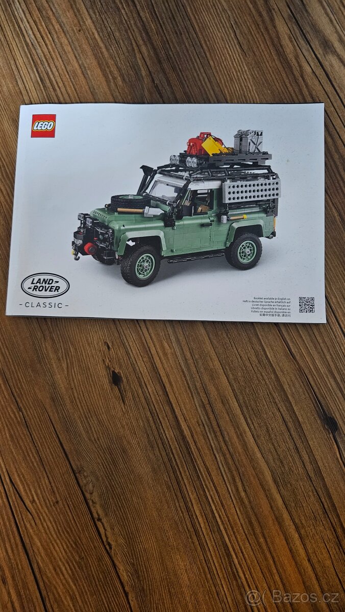 Lego Classic Land Rover Defender 90