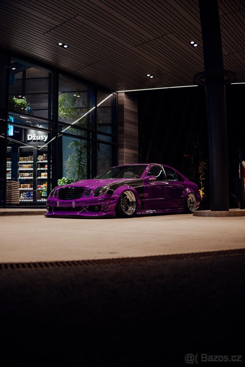Mercedes Benz W211 E270 Widebody.