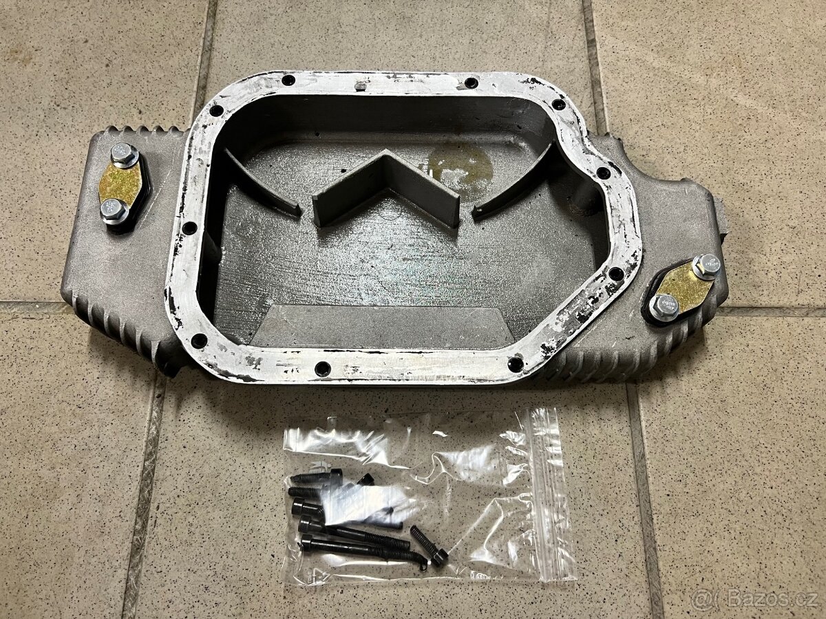 Olejová vana s přepážky Nissan 350Z