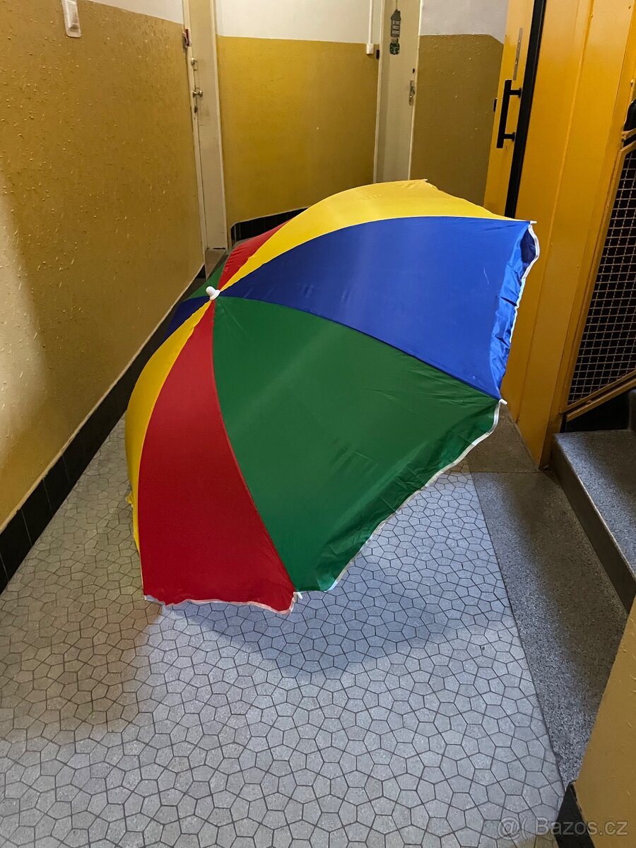 Plážový slunečník
