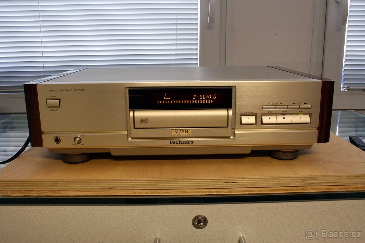 Technics SL-P900