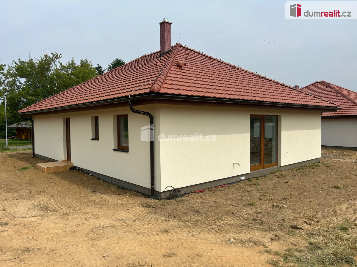 Prodej novostavby rodinného domu ve fázi hrubé stavby v obci