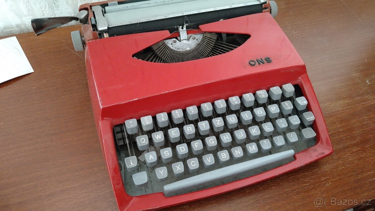 consul psací stroj