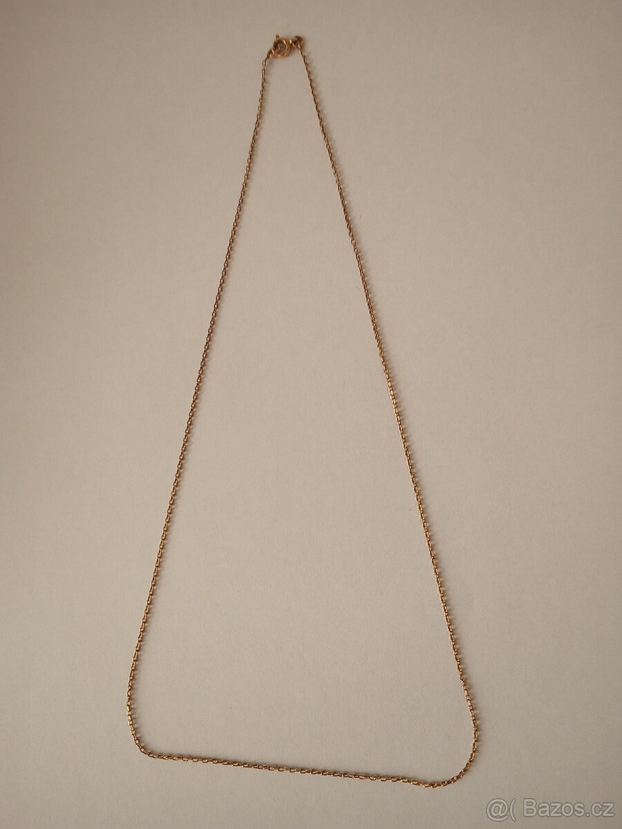 Zlatý řetízek 49 cm