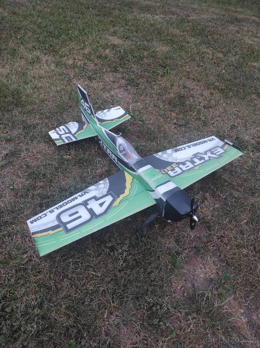 RC letadlo Extra 330 SC