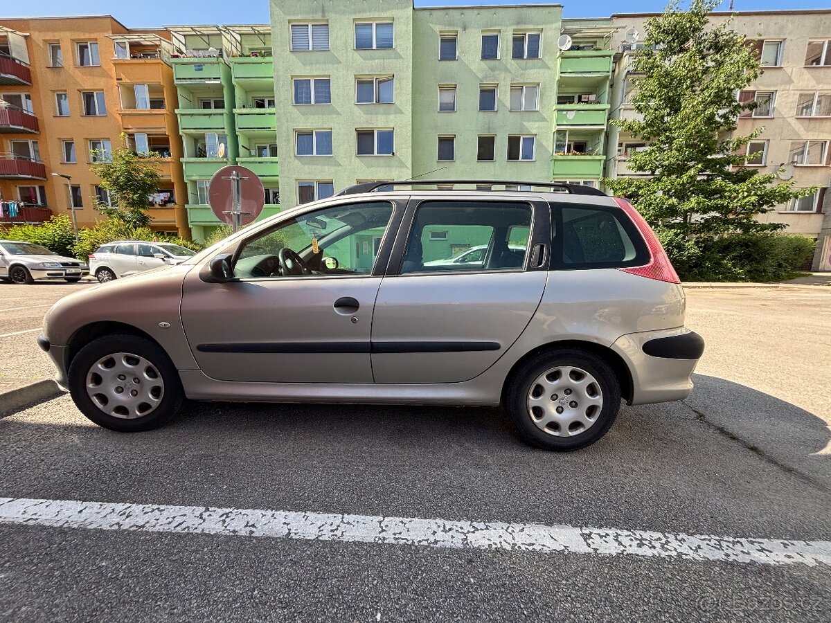 Peugeot 206, 1.4 benzin