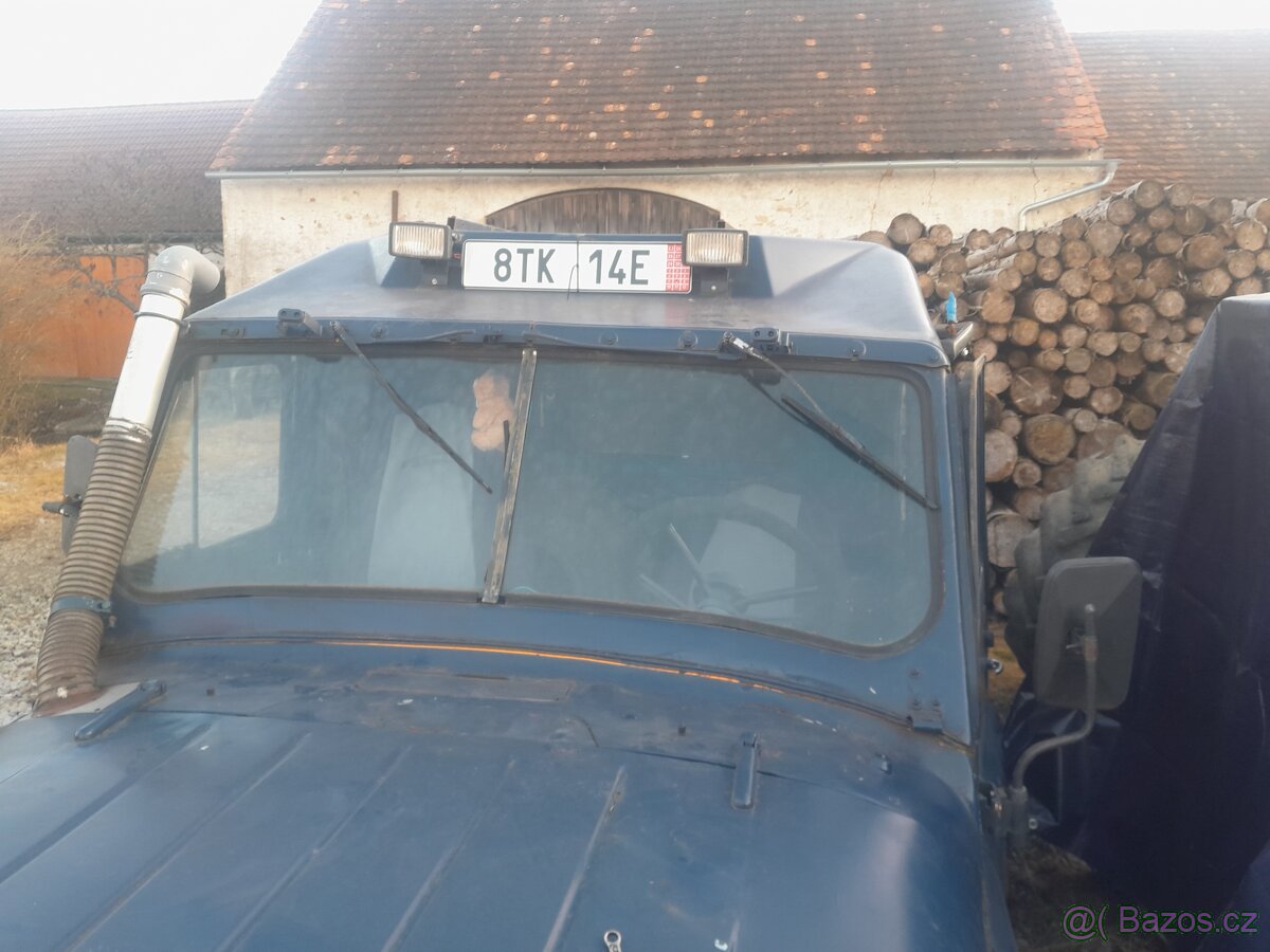 UAZ 469