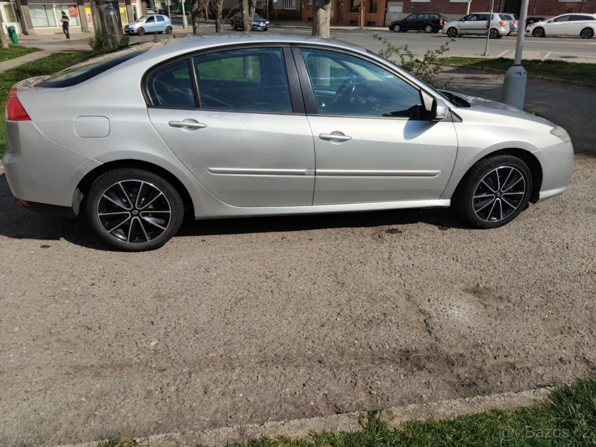 Renault Laguna