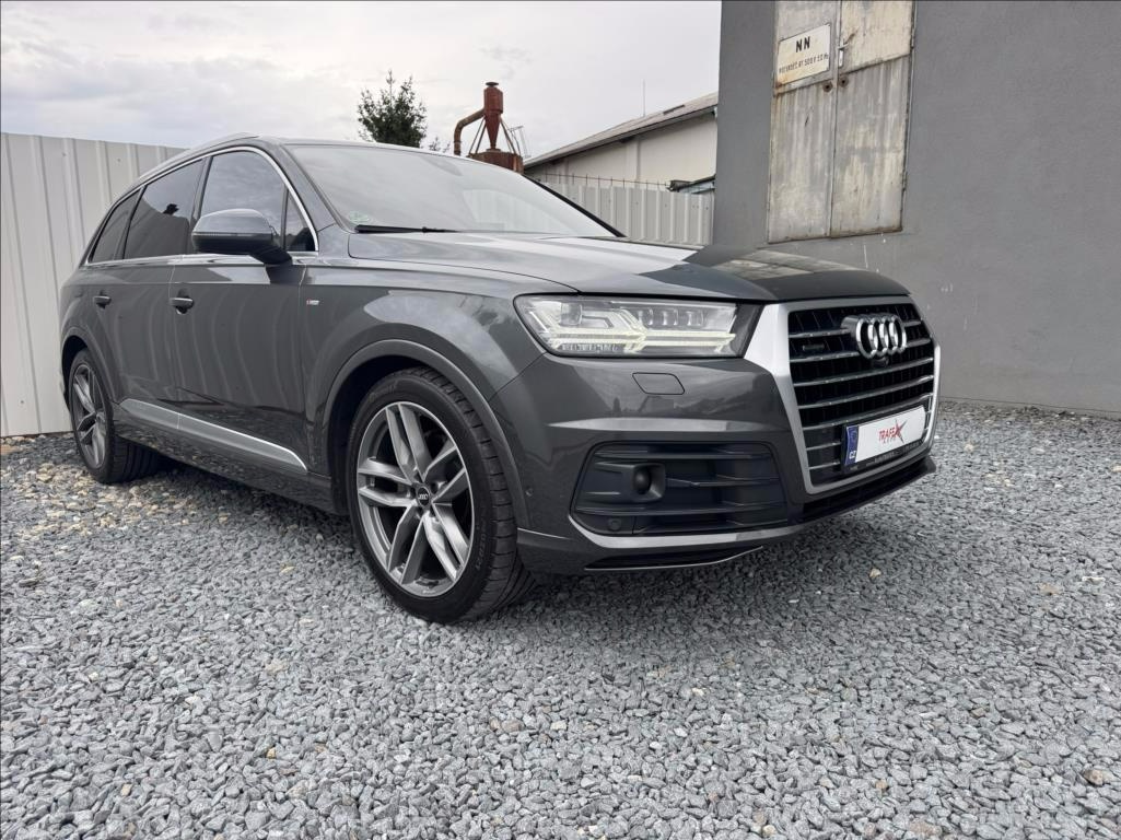 Audi Q7 3,0 TDI WEBASTO S-line DPH ČR