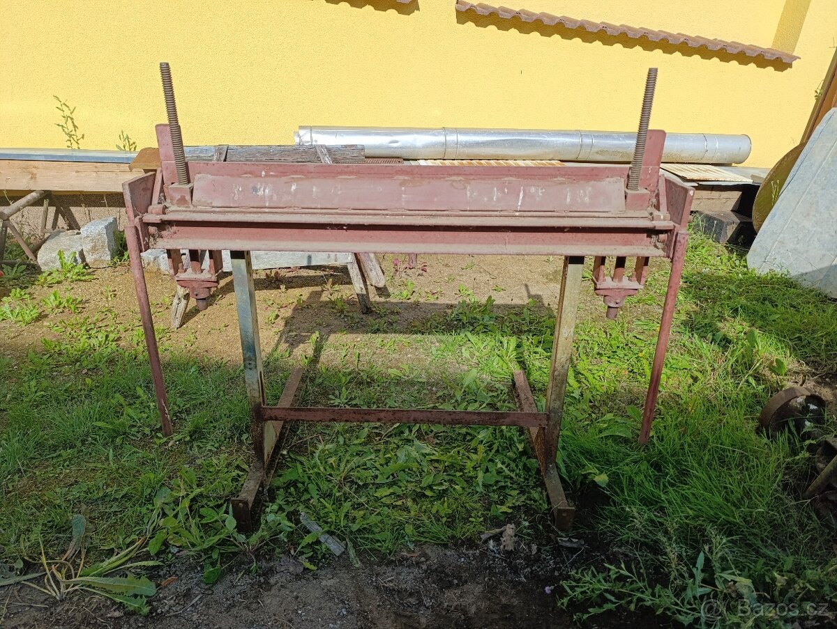 Ohýbačka plechu