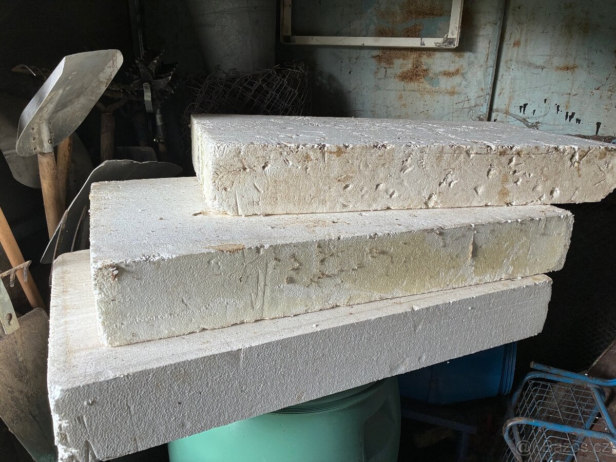 Fasádní polystyren 1000 x 500 x 140 mm - 3 ks
