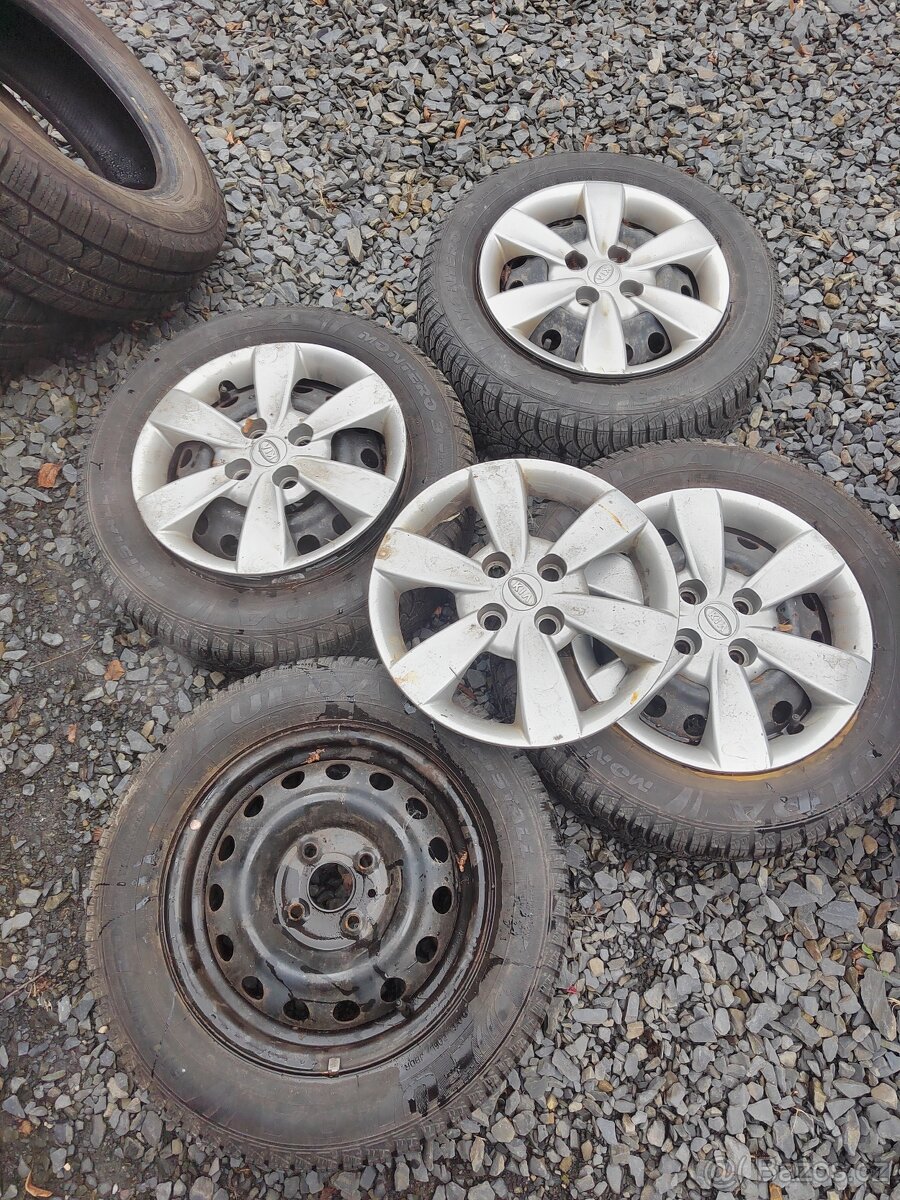 Prodám zimní kolo 14 kia Rio 4x100 zimní pneu 185/65/14