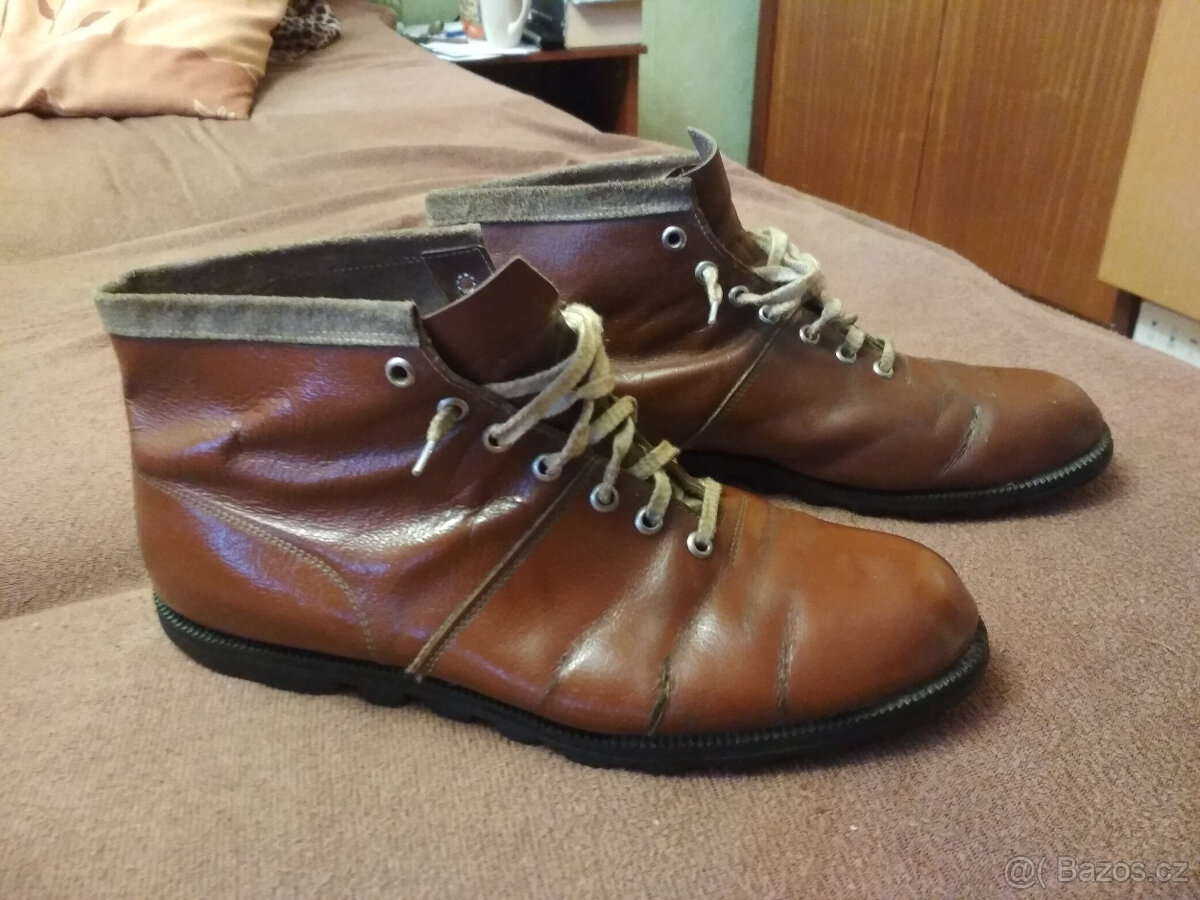 RETRO boty - stélka 28 cm