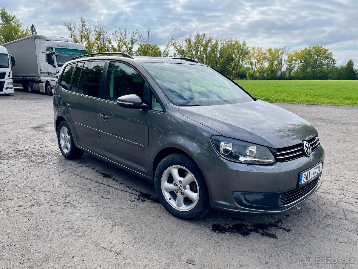 Volkswagen Touran 1.4 TSI, r. 2011, 103 kW – výborný stav